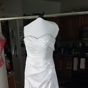 Wedding dress